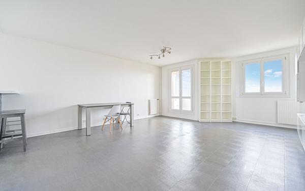Appartement à vendre    3 pièces • 70,85 m2 Montreuil