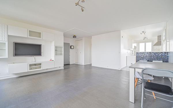Appartement à vendre    3 pièces • 70,85 m2 Montreuil