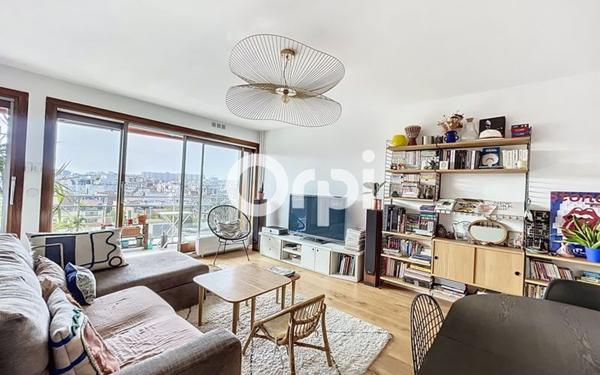 Appartement à louer    4 pièces • 80,72 m2 Paris 15