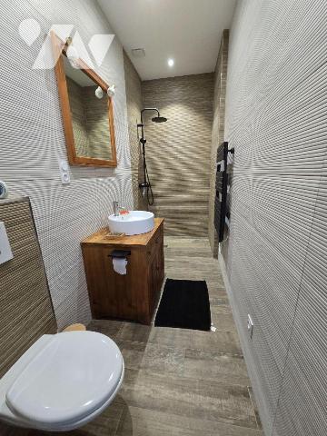 A 15mns de REDON - et GARE, pavillon récent, en parfait état,  de plain pied de 142 m², compren...