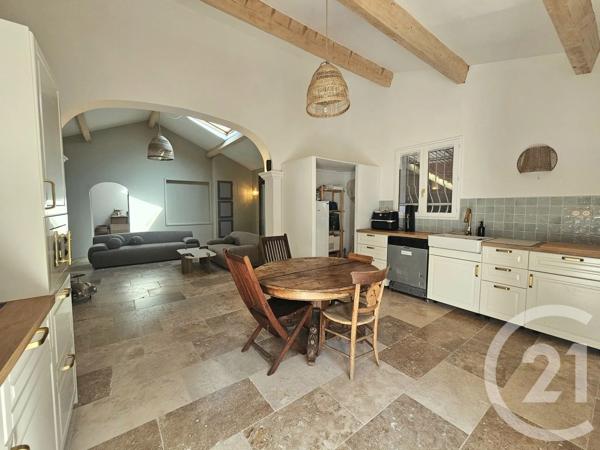 Maison à vendre  5 pièces - 122 m 2   SANARY SUR MER  - 83