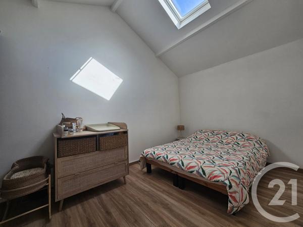 Maison à vendre  5 pièces - 122 m 2   SANARY SUR MER  - 83