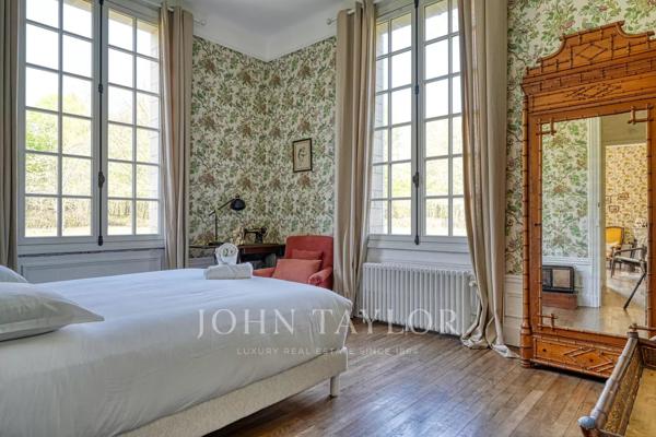 Propriété de caractère de 515 m² à moins d'une heure de Paris