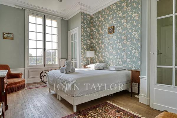 Propriété de caractère de 515 m² à moins d'une heure de Paris