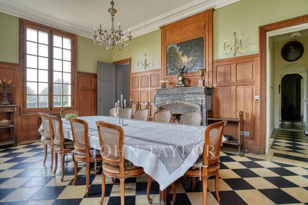 Propriété de caractère de 515 m² à moins d'une heure de Paris