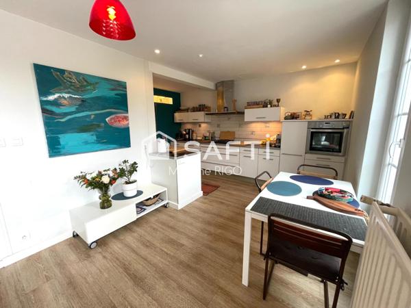 Maison avec jardin et piscine en centre-ville