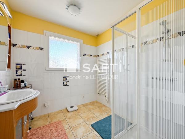 Maison 4 pièces avec garage et jardin