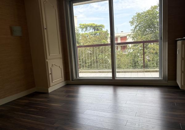 Appartement T2 de 58 m² dans la Résidence La Guyhomné avec deux terrasses