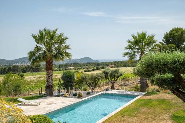 Villa familiale - Vue mer - 83740 LA CADIERE D'AZUR
