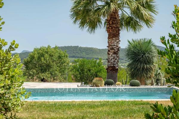 Villa familiale - Vue mer - 83740 LA CADIERE D'AZUR