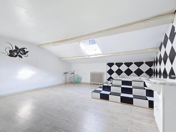 Maison de village polyvalente avec extérieur – 120 m² – Le Bousquet-d'Orb (34600)