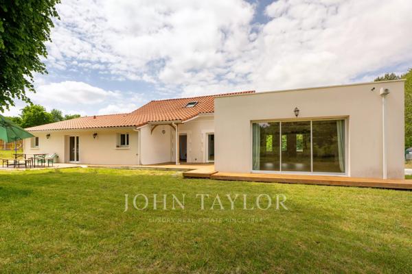 PARENTIS-EN-BORN - MAISON ET GÎTES - JOHN TAYLOR