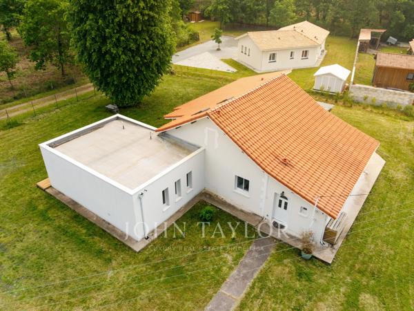 PARENTIS-EN-BORN - MAISON ET GÎTES - JOHN TAYLOR