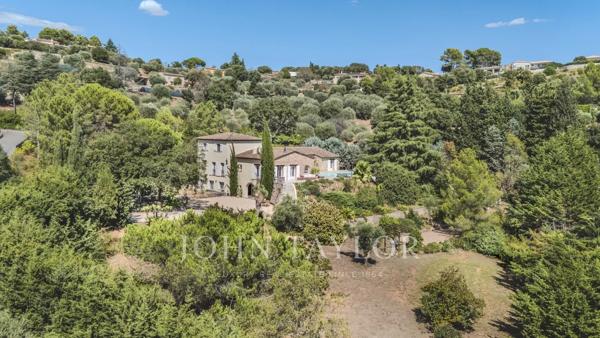 Peymeinade - Villa de charme provençale avec vue panoramique imprenable