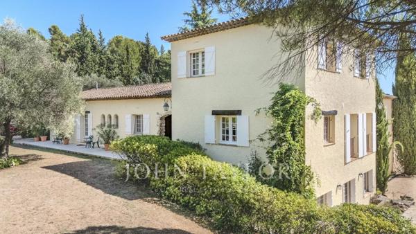 Peymeinade - Villa de charme provençale avec vue panoramique imprenable