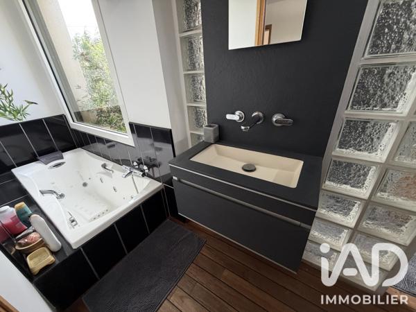 Maison à vendre 8 pièces 166 m² Ploubezre