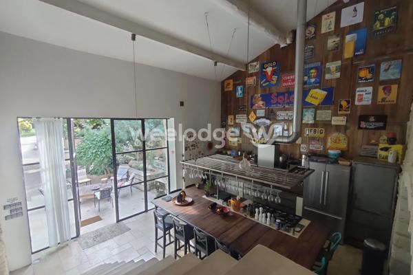 Maison à vendre 7 pièces de 354 m² à Saint-Rémy-de-Provence