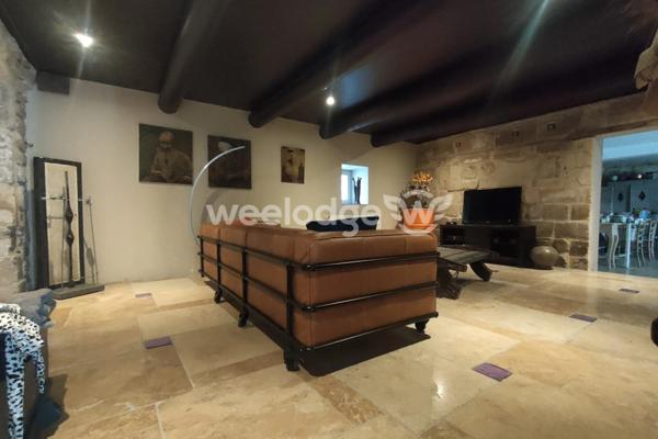 Maison à vendre 7 pièces de 354 m² à Saint-Rémy-de-Provence