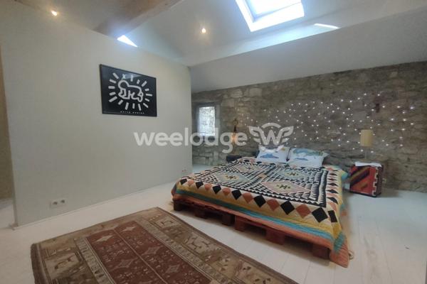 Maison à vendre 7 pièces de 354 m² à Saint-Rémy-de-Provence