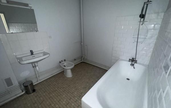 Vente Immeuble De rapport Saint-amand-montrond   