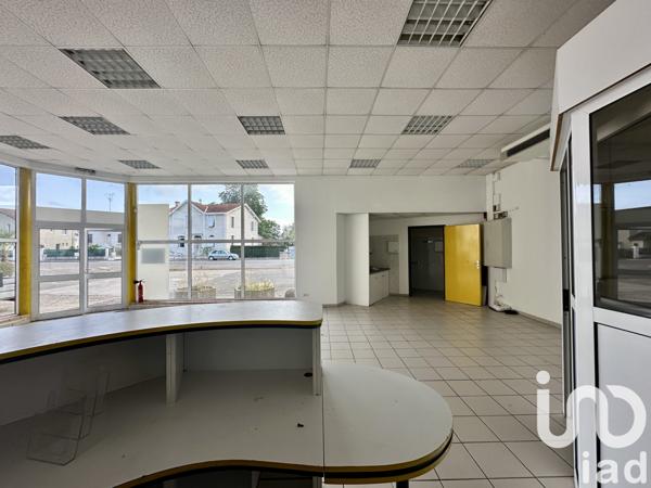 Immeuble à vendre 630 m² Sainte-Bazeille