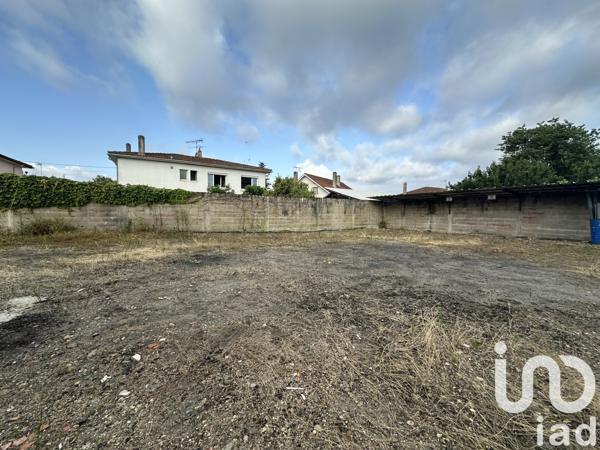 Immeuble à vendre 630 m² Sainte-Bazeille