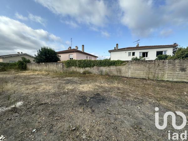 Immeuble à vendre 630 m² Sainte-Bazeille