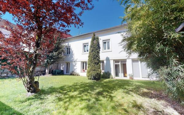 Maison à vendre    5 pièces • 98 m2 Bischheim