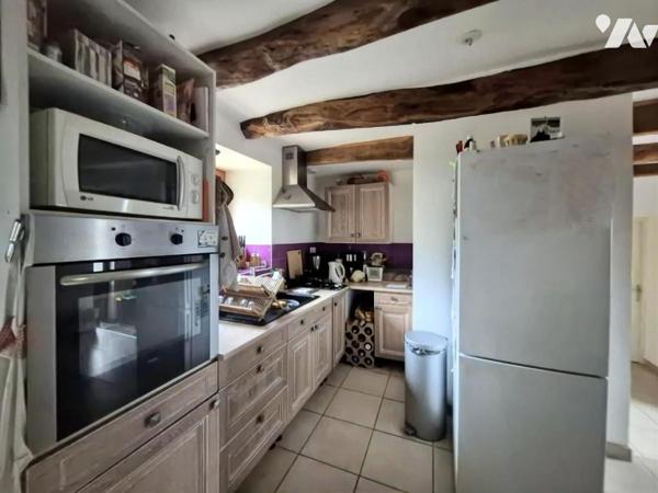 Longère en pierre de 140 m² 4 chambres à St Jean Brevelay bourg