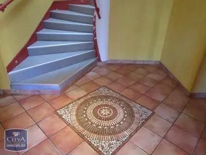 Appartement à louer 2 pièces 47.36m² Castelsarrasin (82100)