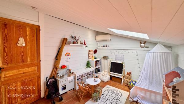 Maison de VILLE / LOFT 145m2 à vendre 4 pièces REVEL (31)