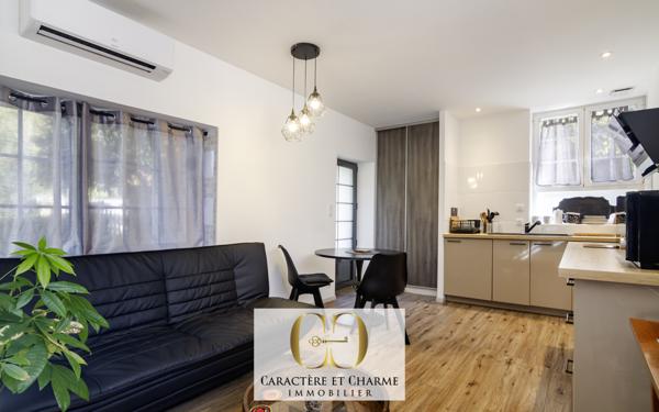 Sarlat-la-Canéda (24200) Sarlat centre. Propriété prestige. Maison principale + 4 gîtes indépendants.