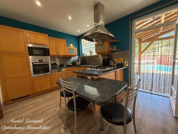 PROPRIETE DE CARACTERE 6 PIECES 137 M2