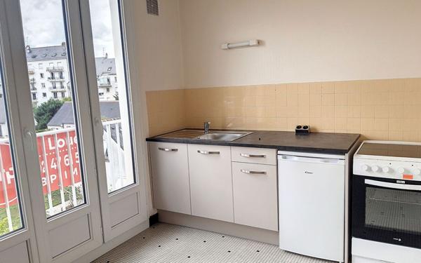 Appartement à louer    1 pièce •  Saint-Cyr-sur-Loire