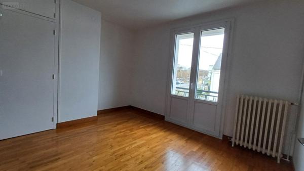 Maison de ville à vendre à Le Mans dans la Sarthe (72000), ref : FLA 270   
Hopital