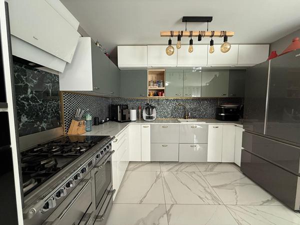 Maison Lognes 6 pièce(s) 125.65 m2