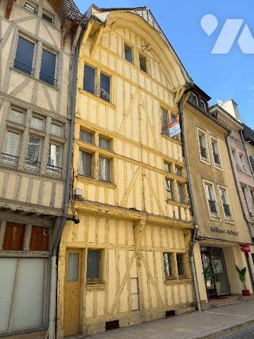 Duplex 3 Pièces ? 76 m² en Plein C?ur de Troyes

Idéalement situé à deux pas de la rue Emile ...