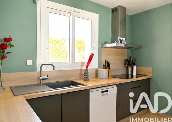 Maison à vendre 5 pièces 117 m² Aimargues