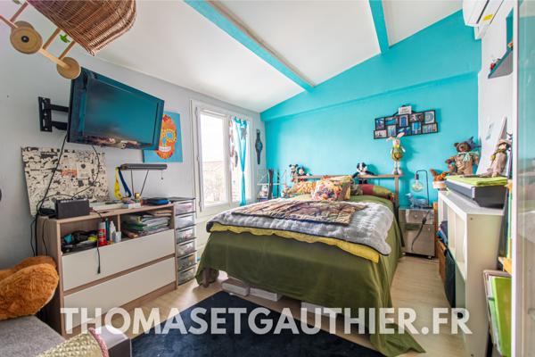 Sorgues (84700) Sorgues - Ensemble immobilier de 156 m2 avec piscine et studio