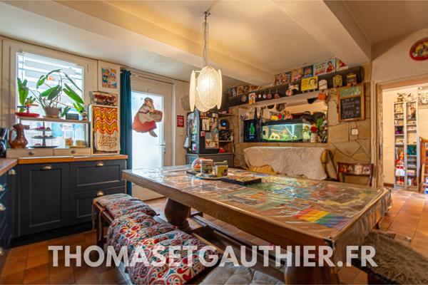 Sorgues (84700) Sorgues - Ensemble immobilier de 156 m2 avec piscine et studio