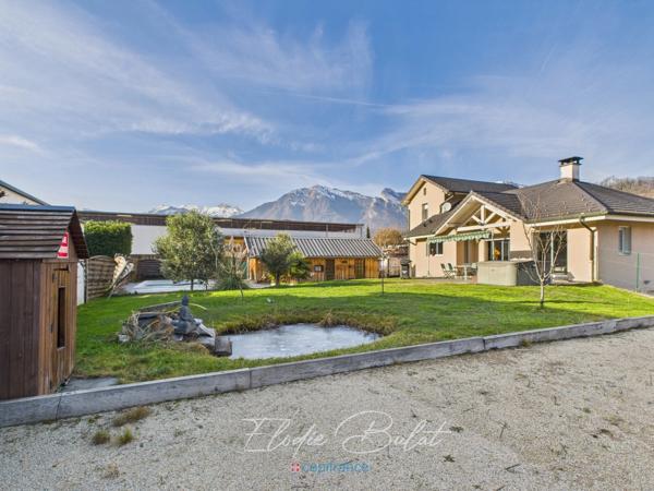 Maison familiale avec piscine, jacuzzi, dépendance de 70 m² et vaste sous-sol