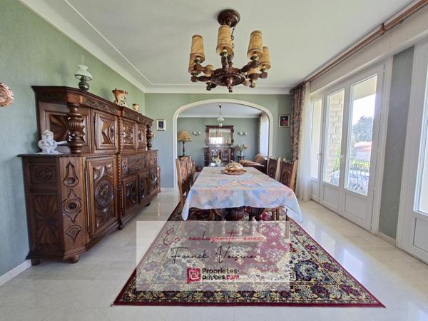 A VENDRE en Exclusivité aux Herbiers, Maison de 140 m2 avec 4 Chambres et 1 bureau sur un terrain constructible de 1700 m2 env