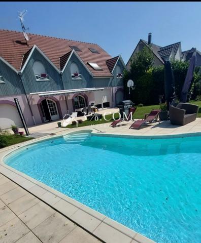 Maison 8 pièce(s) 7 chambre(s) 360 m²