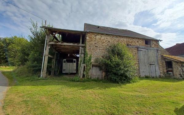 Maison à vendre    4 pièces •  Azerables