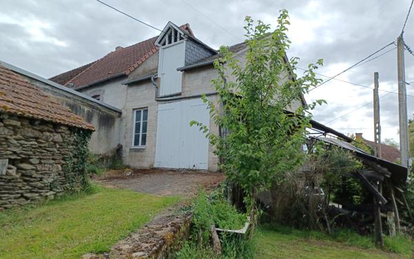 Maison à vendre    4 pièces •  Azerables