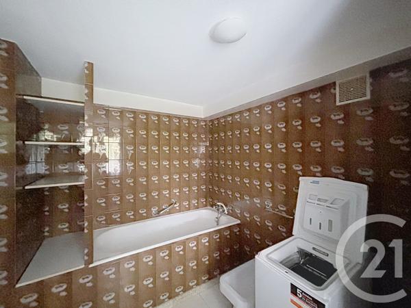 Maison à vendre  6 pièces - 142 m 2   SOYAUX  - 16