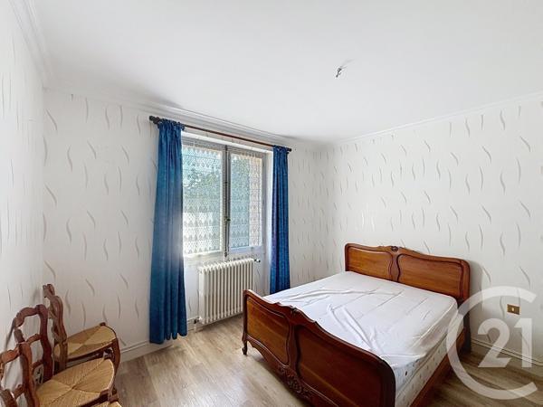Maison à vendre  6 pièces - 142 m 2   SOYAUX  - 16