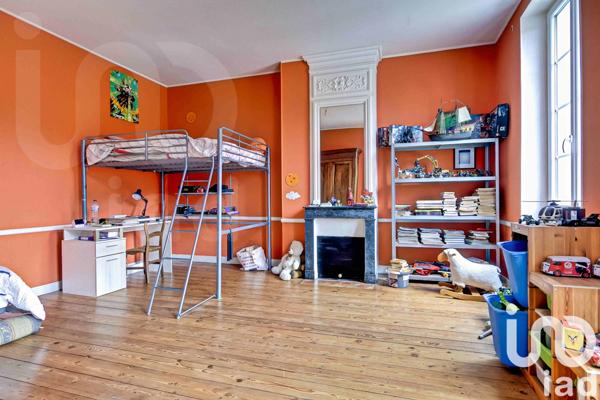 Maison à vendre 11 pièces 357 m² Soussans