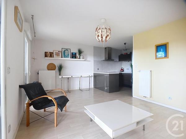 Appartement F3 à vendre  3 pièces - 66 m 2   GRADIGNAN  - 33