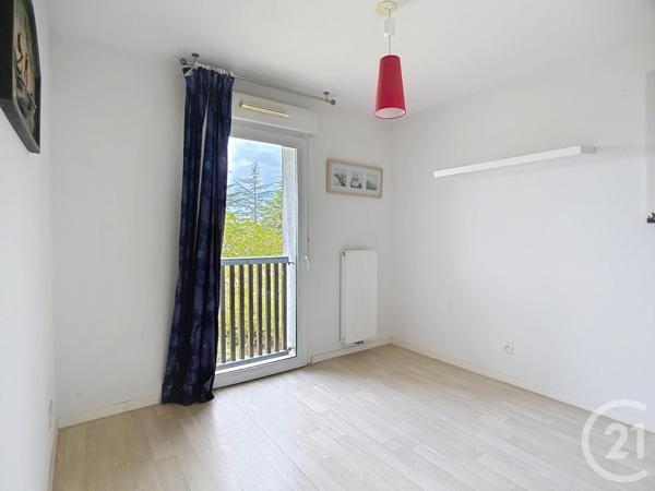Appartement F3 à vendre  3 pièces - 66 m 2   GRADIGNAN  - 33